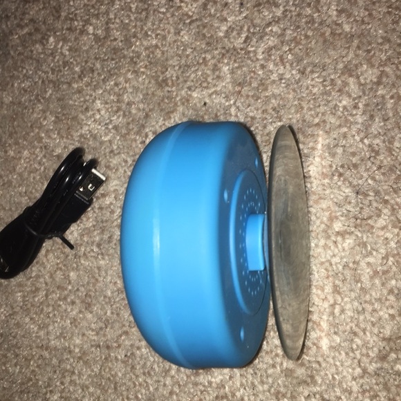 Bluetooth waterproof shower speaker - Picture 2 of 2
